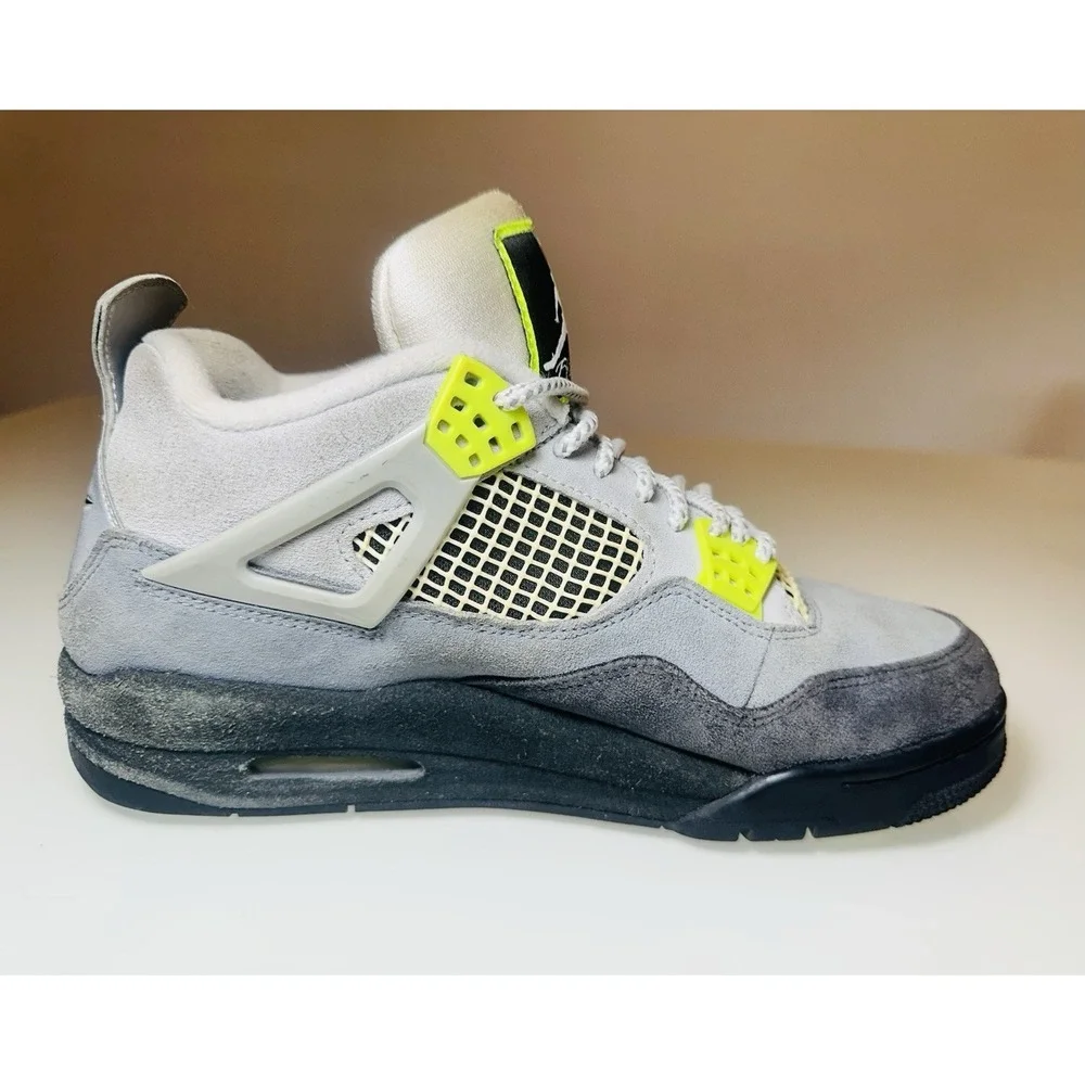 NIKE AIR Jordan 4 Retro SE‎ 'Neon 95' Sneakers Size 9 CT5342 007
